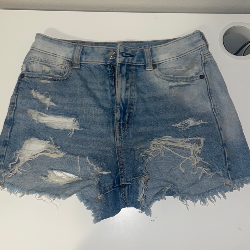 American Eagle light wash jean shorts